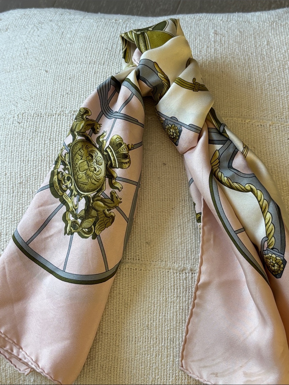 New Pink & Cream Hermes Silk Scarf with Gold Equestrian Carriage Motif - Picture 3 of 3